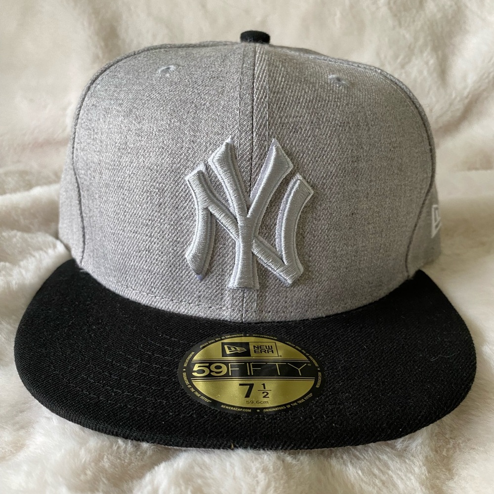 New York Yankees New Era, 59Fifty Fitted Hat, Heather Gray, new, never worn